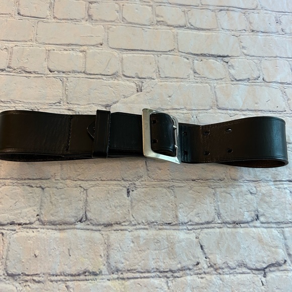 BWF MENS DOUBLE PRONG & HOLES CHUNKY WIDE BLACK LEATHER BELT SIZE 28 - Picture 7 of 11